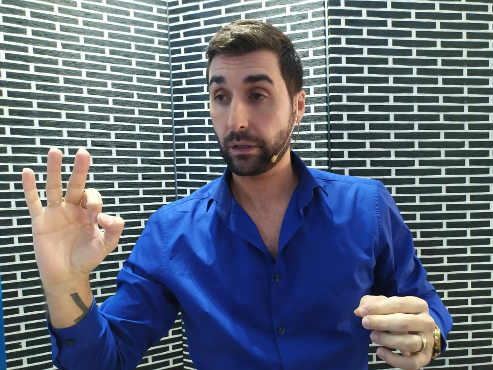 Rubén de Lis en una conferencia
